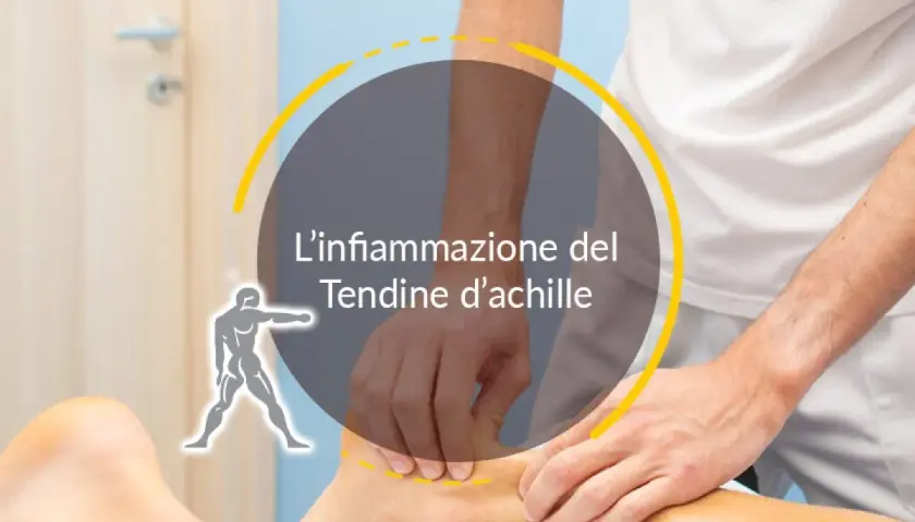 Mani che massaggiano un piede, evidenziando l'infiammazione del tendine d'achille, un comune dolore al risveglio.